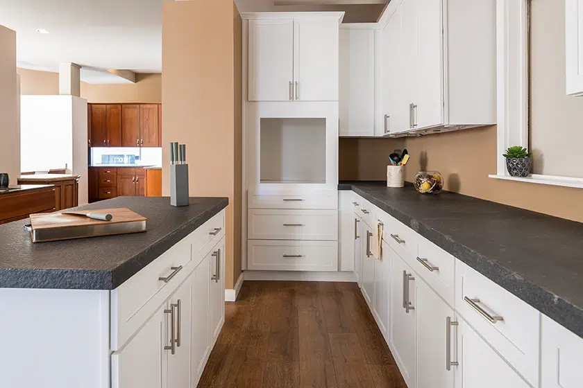 How White Shaker Kitchen Cabinets in Corona are Perfect For Your House